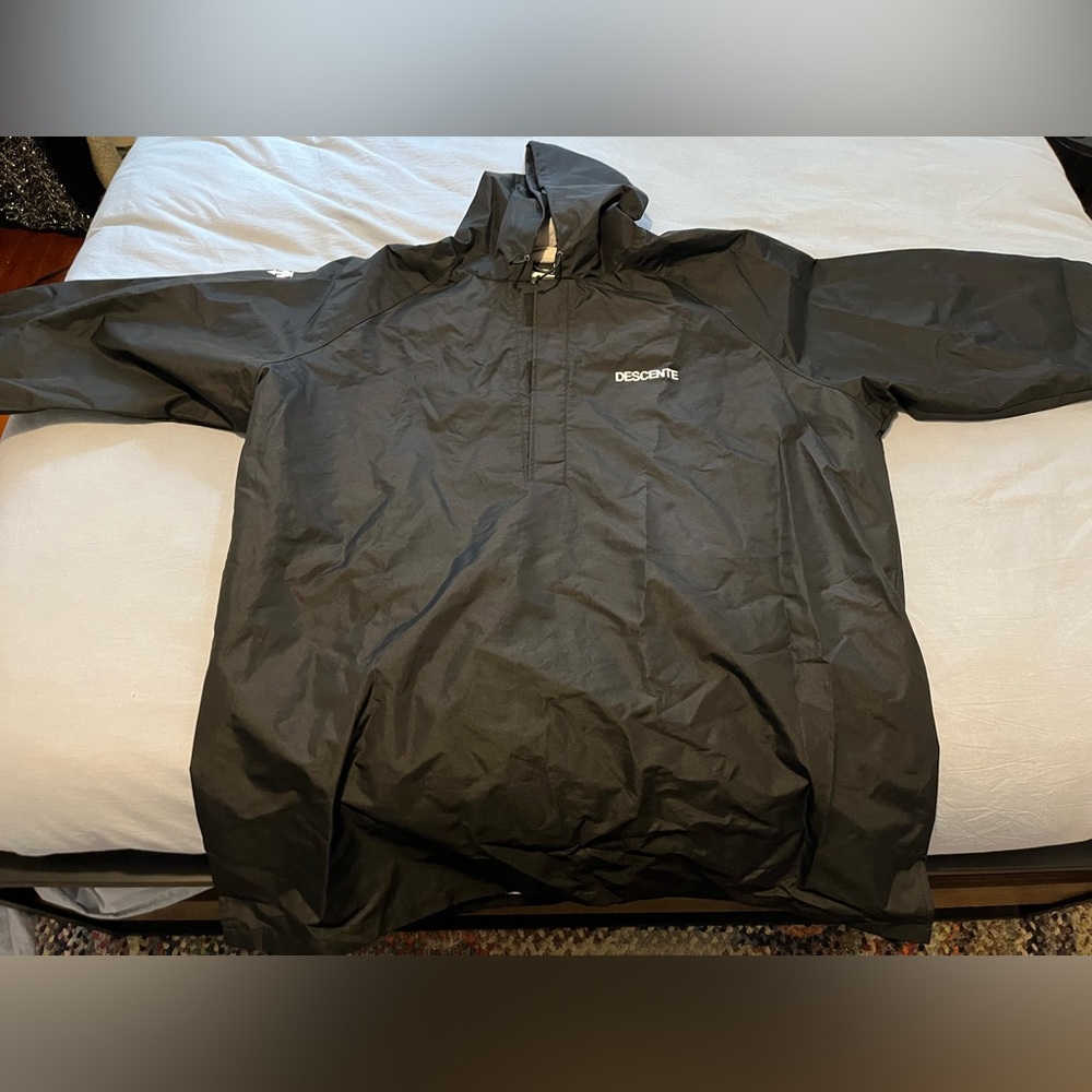 Descente oversized raincoat